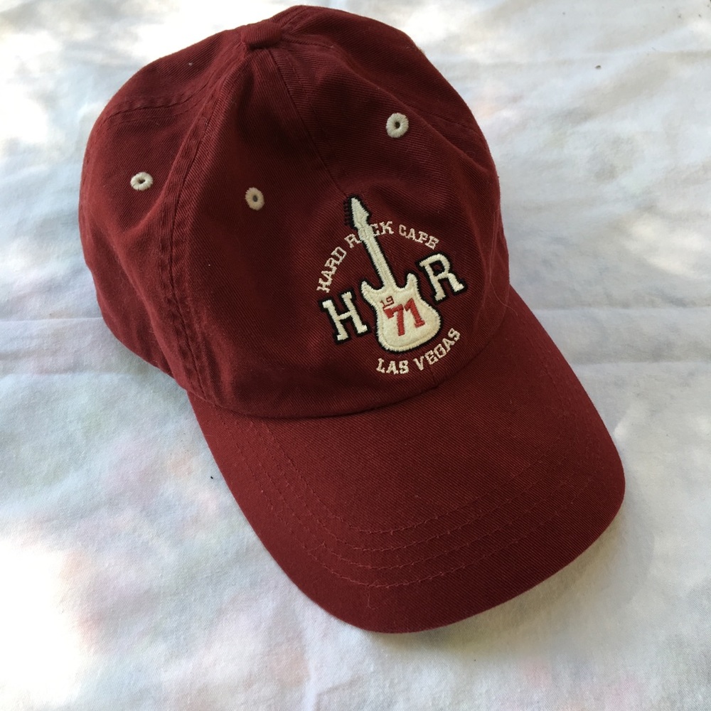 HARDROCK CAFE COLLECTIBLE BASEBALL CAP